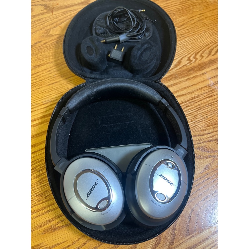 Bose QuietComfort 15 QC15 Acoustic Noise Cancelling Headphones Silver with Case